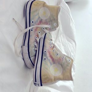 i’m selling this because i don’t want them and because i need money